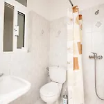 玛利亚公寓酒店 *