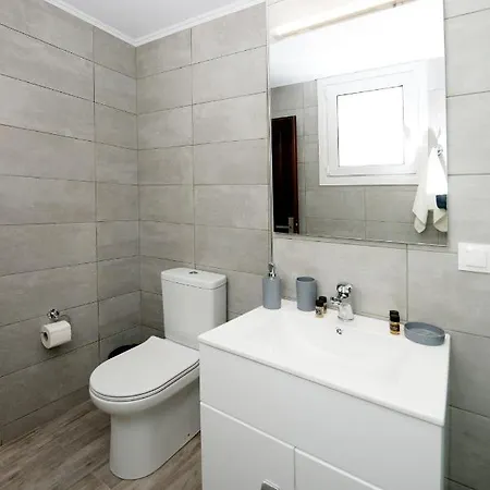 Maria Studios & Apartment *