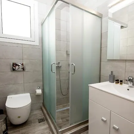 Maria Studios & Apartment